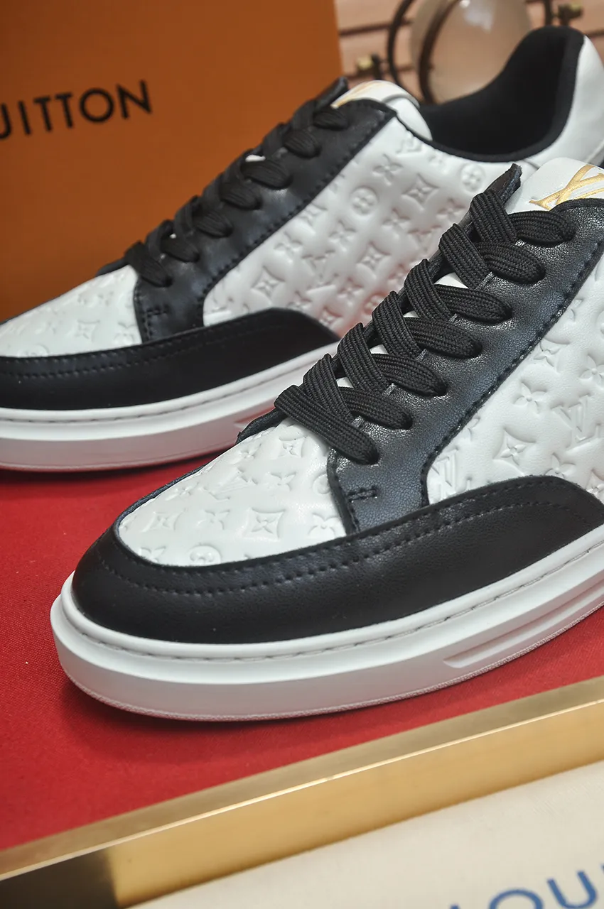 Men's shoes💰440💶【LOUIS VUITTON】Same model from LV.Louis Vuitton official website [satisfied] original single hot model LV original factory cowhide material👑1:1 original plate sheepskin lining, body accessories one-to-one molding💪 counter quality 🙏 Dear friends, if you still worry about wearing matching shoes💋, then these shoes are your best choice🎁🎁! 38-45 (45 is custom-made and cannot be returned or exchanged)